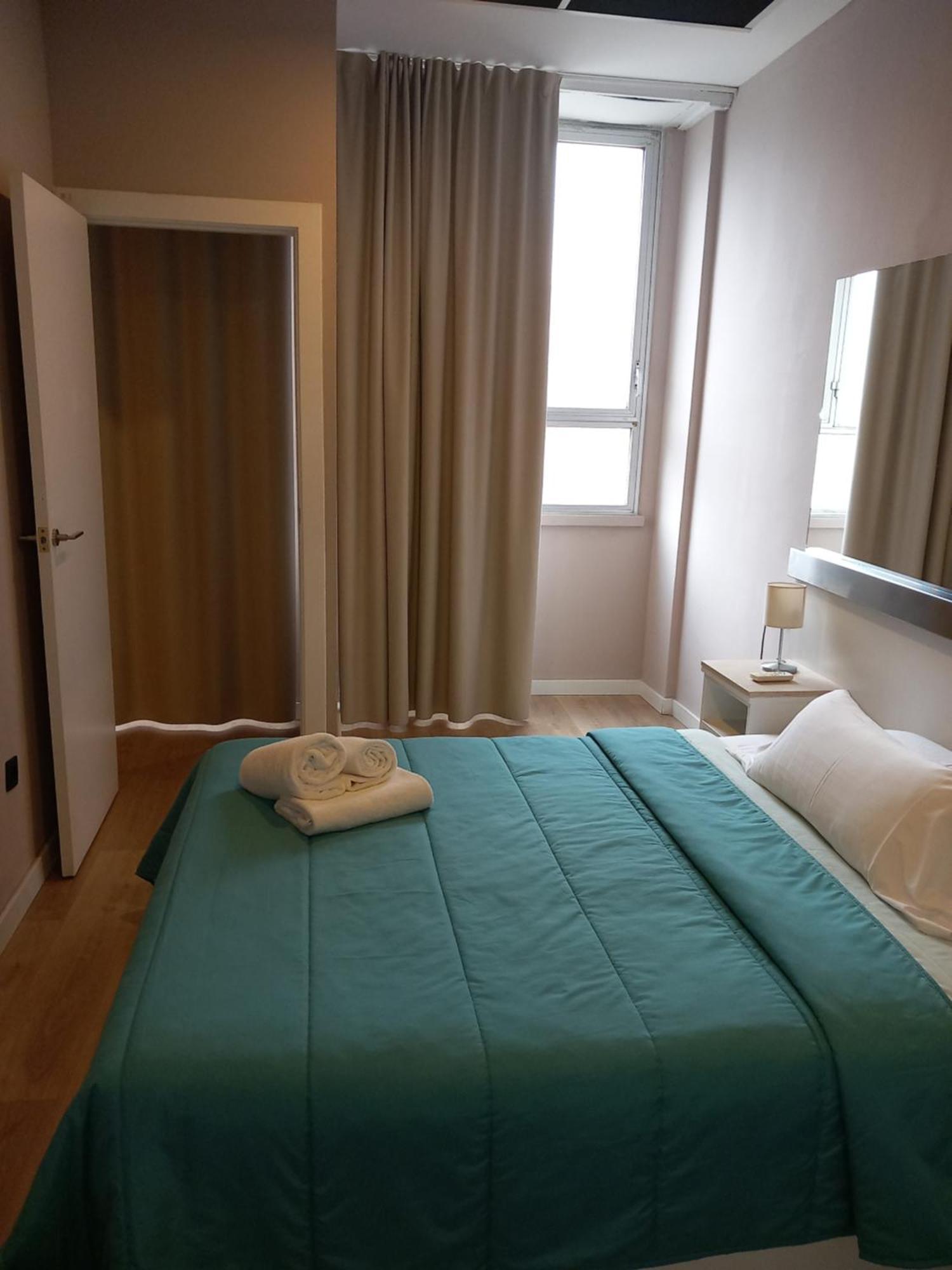 Aparthotel Montcada 外观 照片