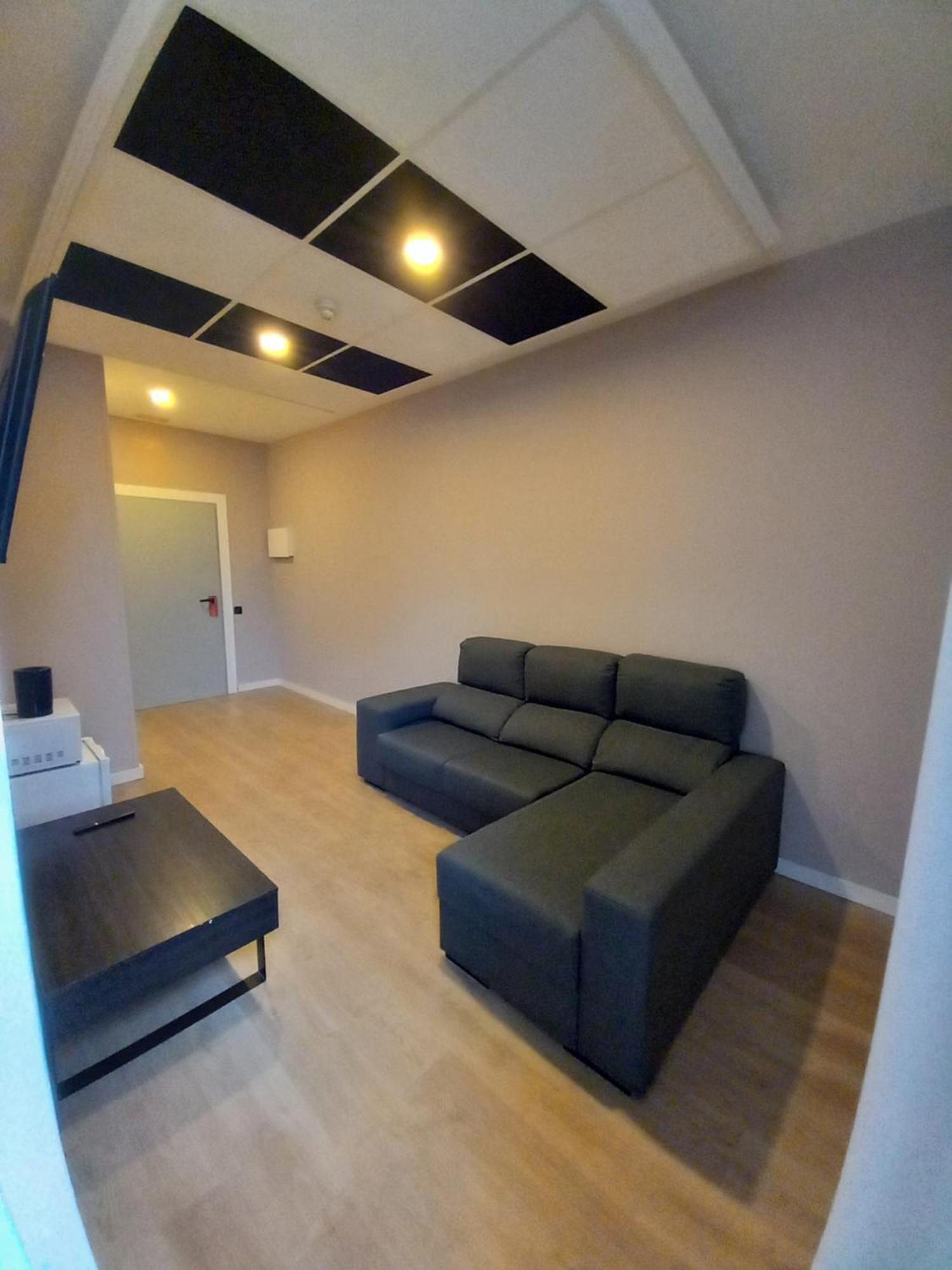 Aparthotel Montcada 外观 照片